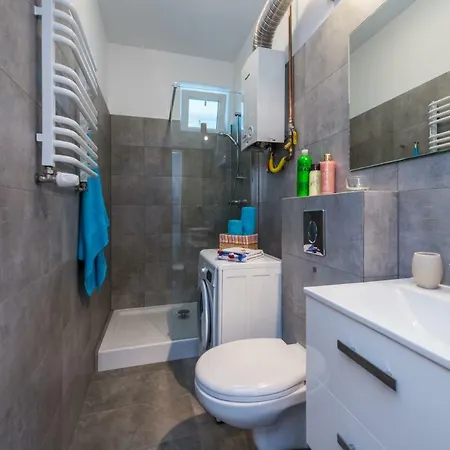 Apartament Bea 29 *